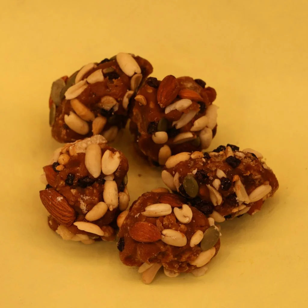Organic Gur With Nuts ( Mewa Wala Gur)